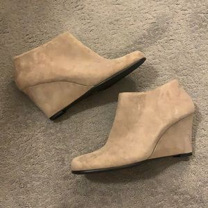 Aerosoles Plum Pie Suede Bootie
